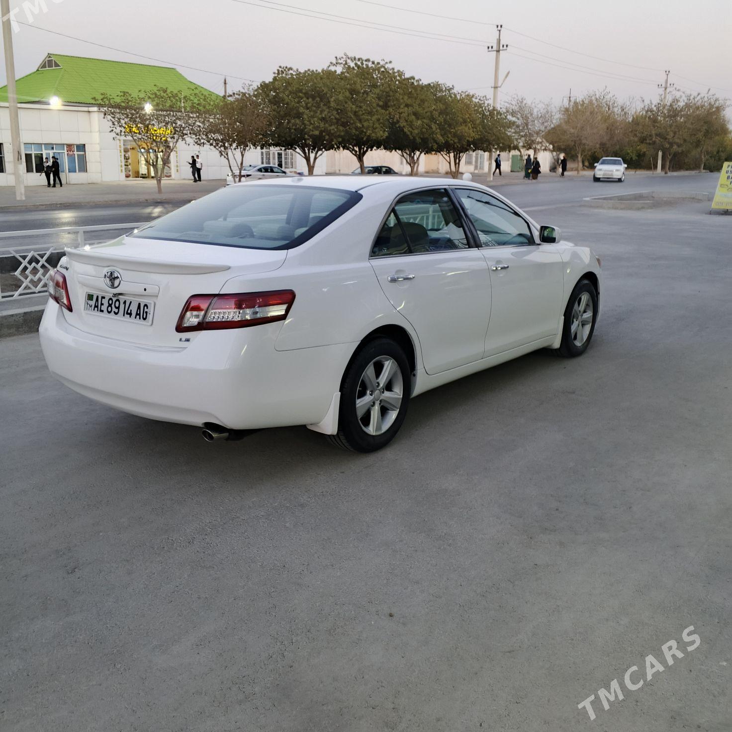 Toyota Camry 2010 - 186 000 TMT - Aşgabat - img 3