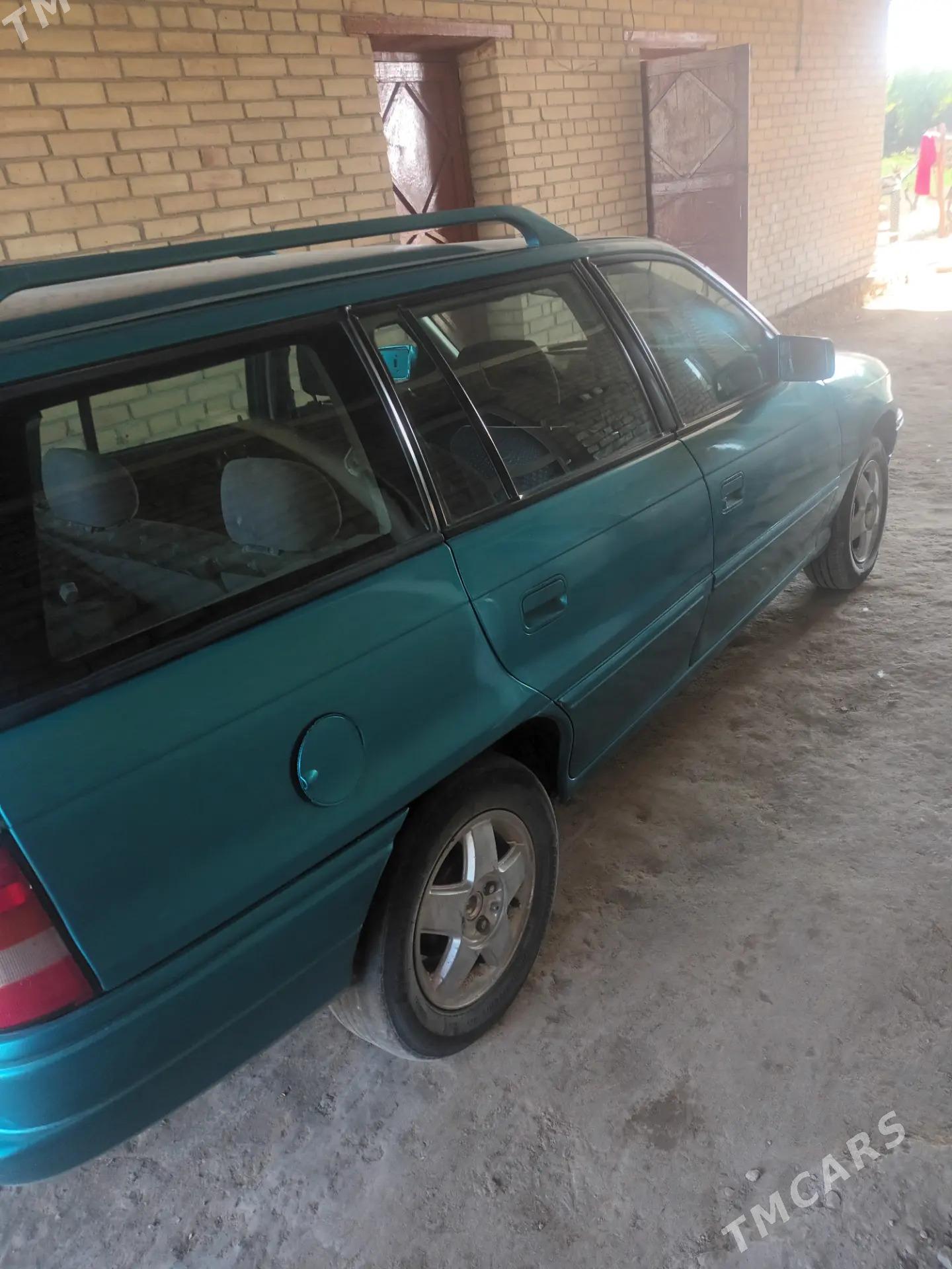 Opel Astra 1993 - 30 000 TMT - Дянев - img 8