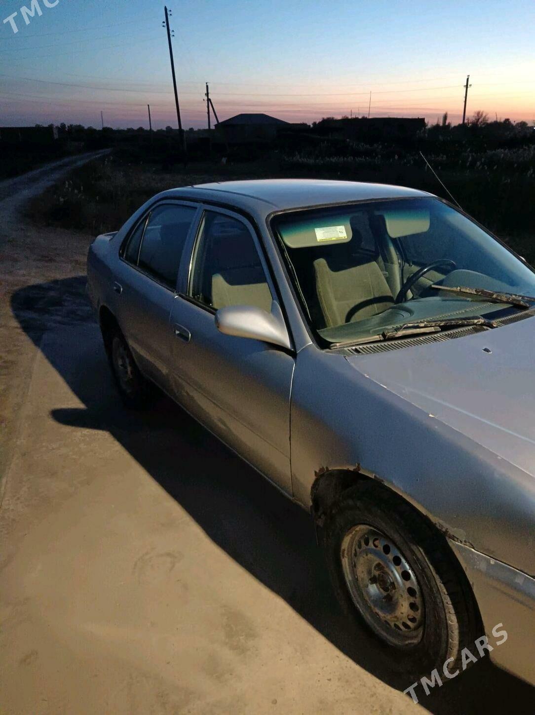 Toyota Corolla 2000 - 60 000 TMT - Türkmenbaşy etr. - img 2