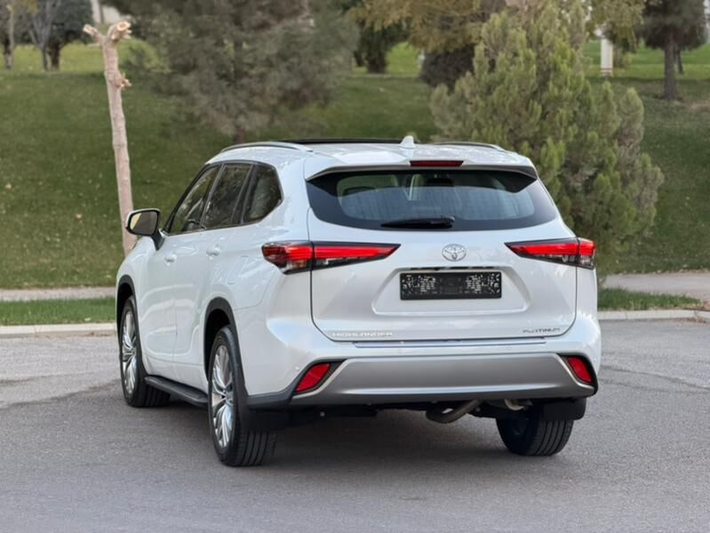 Toyota Highlander 2022 - 746 000 TMT - Aşgabat - img 5