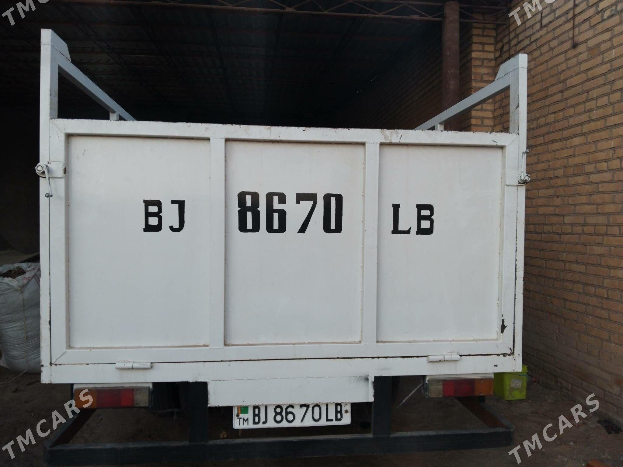 Mitsubishi Canter 2000 - 210 000 TMT - Saýat - img 4