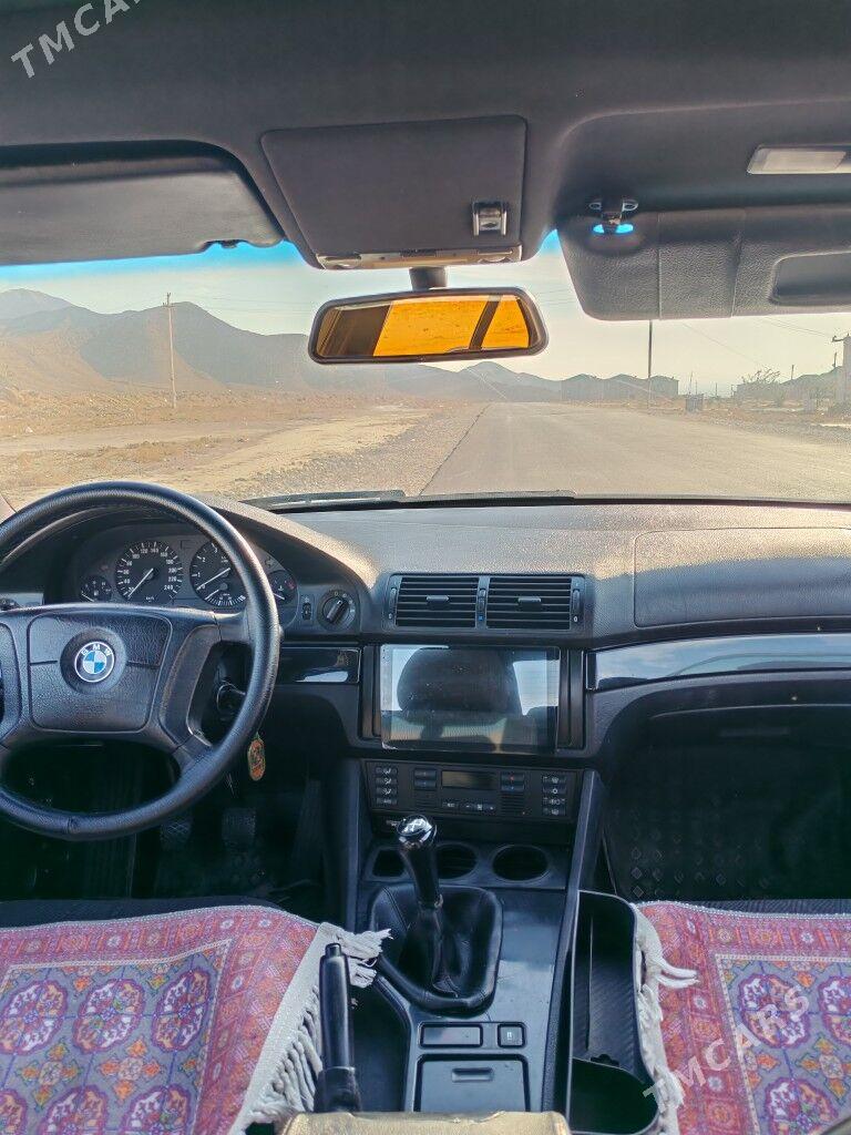 BMW 525 1999 - 100 000 TMT - Балканабат - img 6