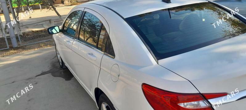 Chrysler 200 2011 - 100 000 TMT - Мары - img 1