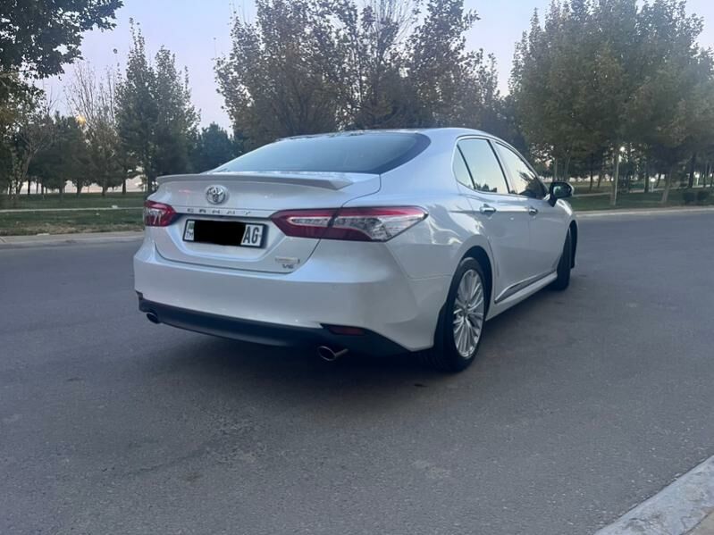 Toyota Camry 2020 - 520 000 TMT - Aşgabat - img 3