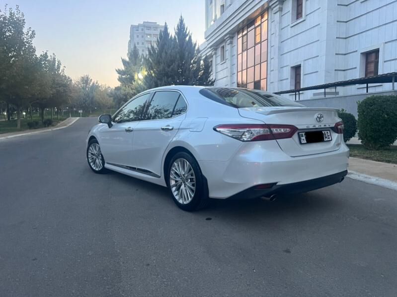 Toyota Camry 2020 - 520 000 TMT - Aşgabat - img 4