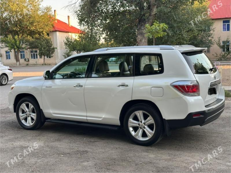 Toyota Highlander 2010 - 329 000 TMT - Aşgabat - img 3