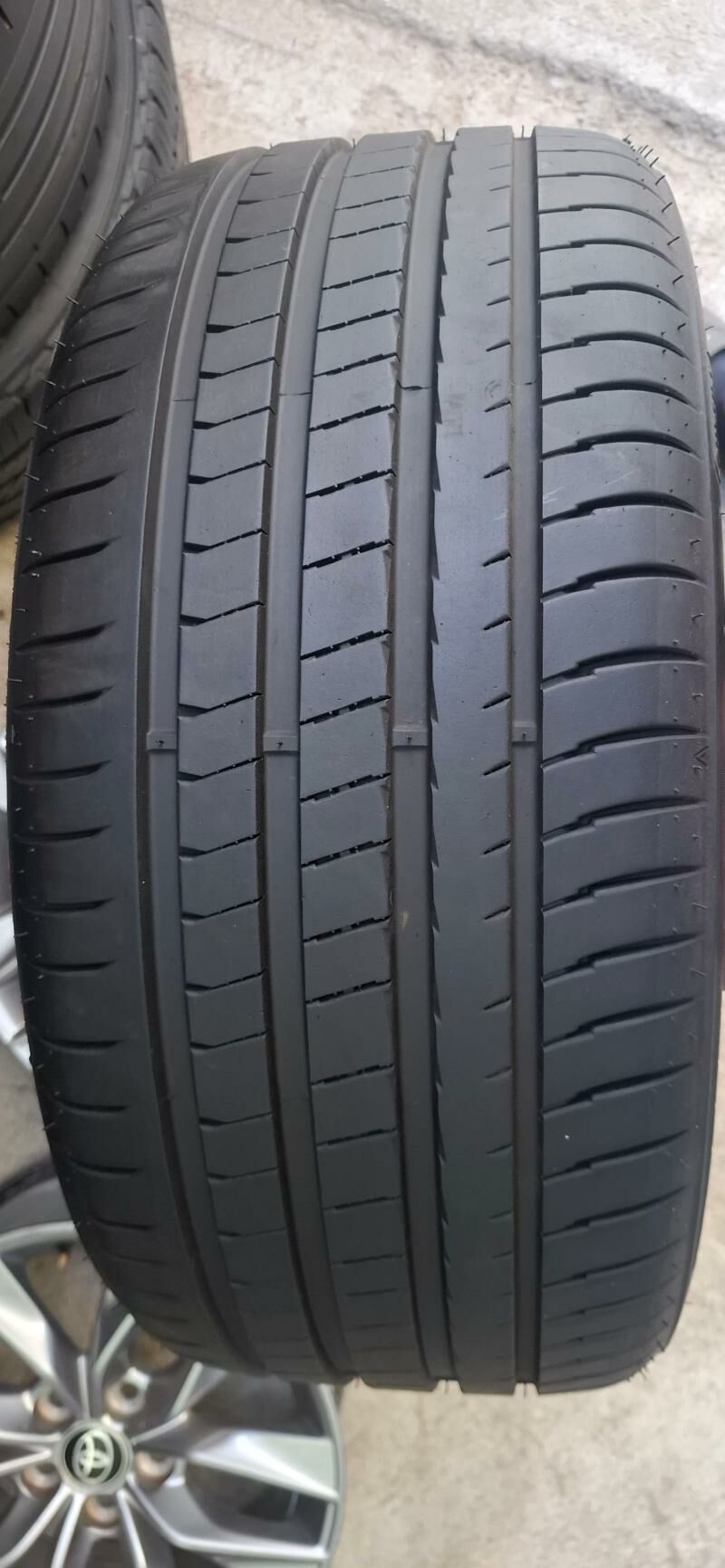 245-40-19 zeetex 2024 400 TMT - Bedew - img 1