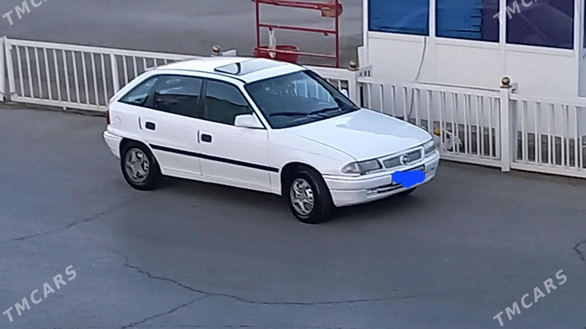 Opel Astra 1992 - 30 000 TMT - Parahat 1 - img 3