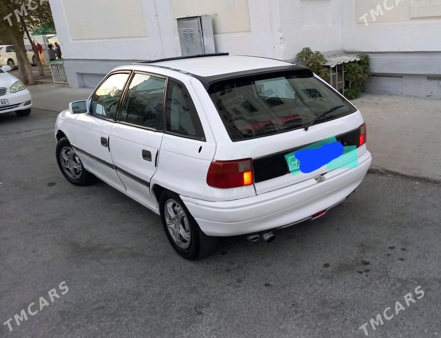 Opel Astra 1992 - 30 000 TMT - Parahat 1 - img 7