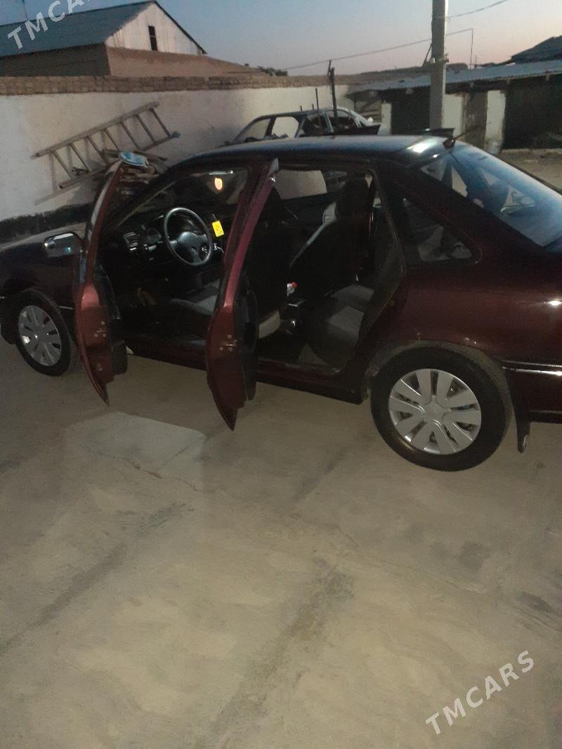Opel Vectra 1990 - 35 000 TMT - Saýat - img 3