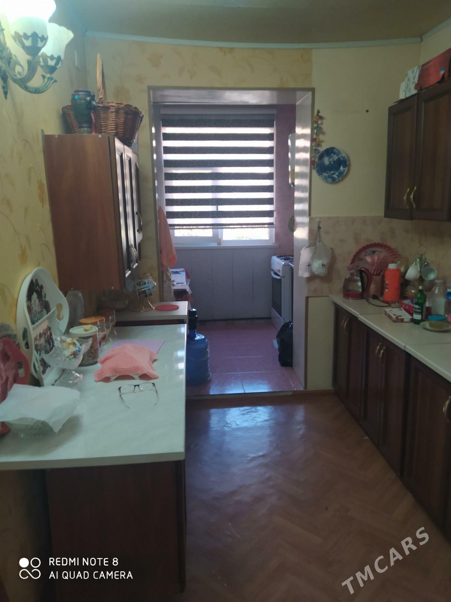 Срочно продам 3х ком 3 этаж . - Türkmenbaşy - img 10