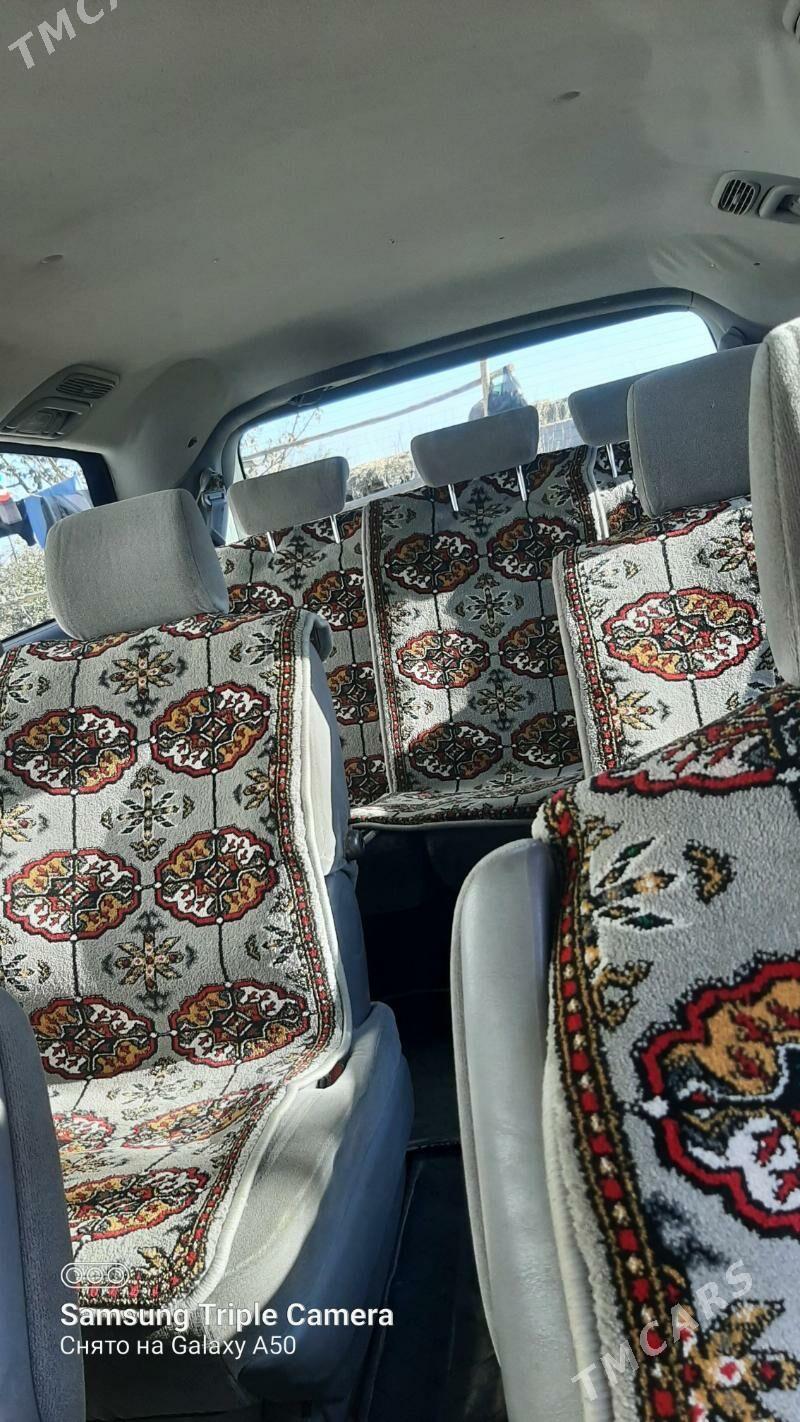 Toyota Sienna 2004 - 250 000 TMT - Шабатский этрап - img 1
