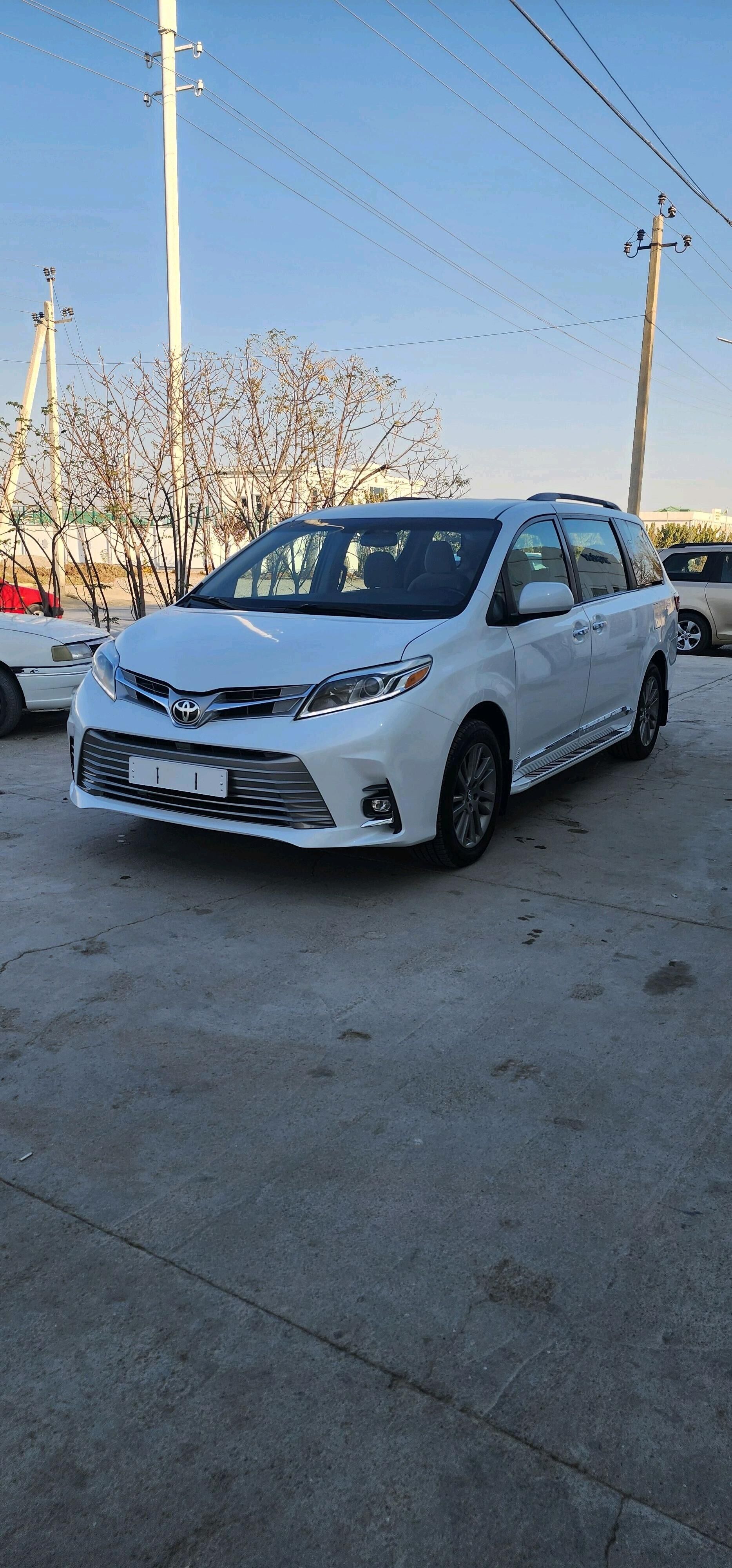 Toyota Sienna 2012 - 290 000 TMT - Bäherden - img 2