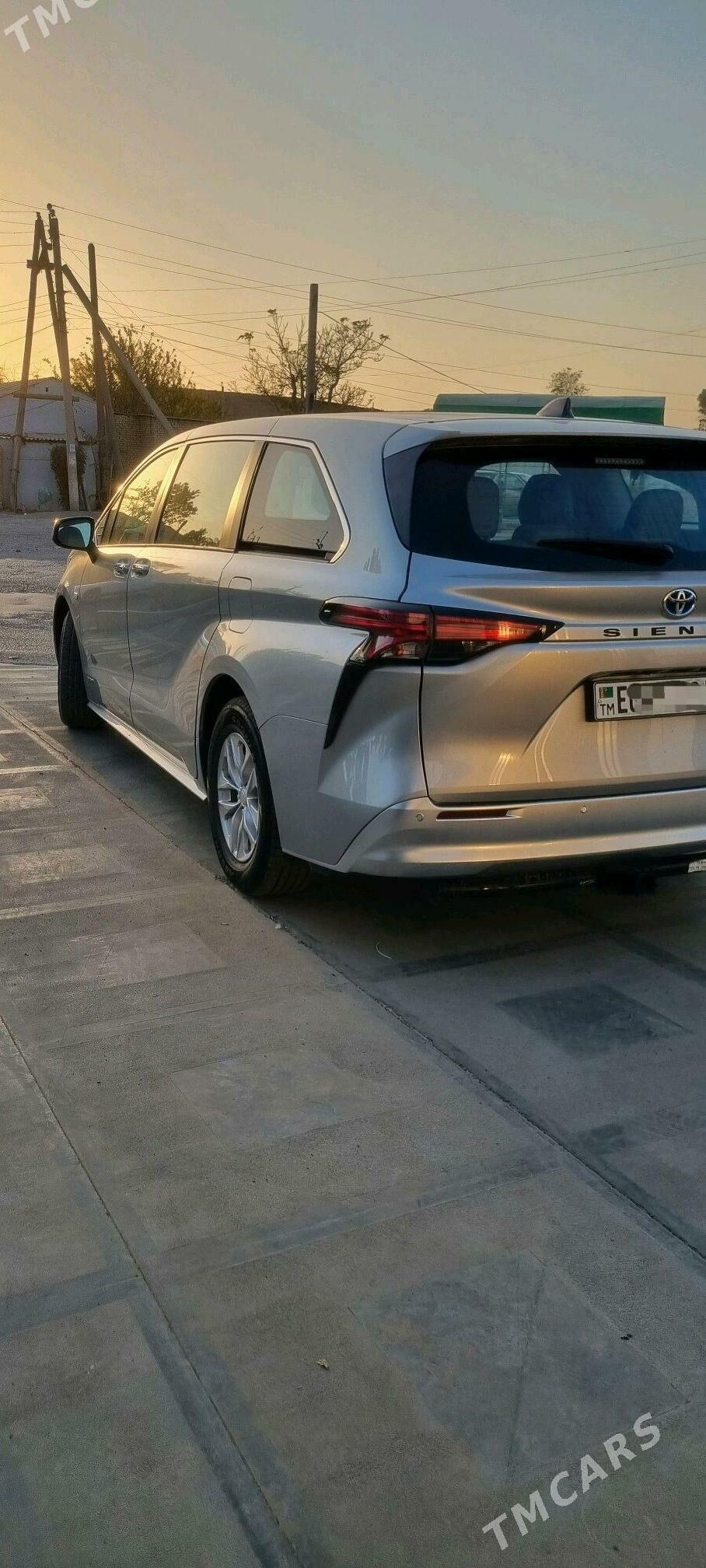 Toyota Sienna 2022 - 500 000 TMT - Mary - img 2