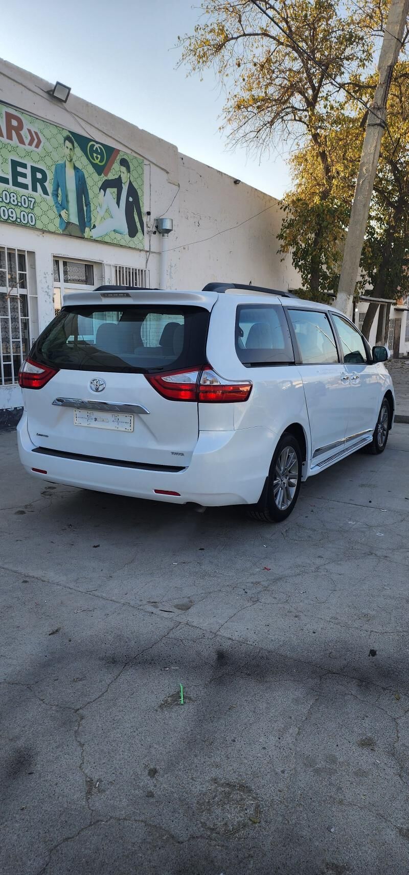 Toyota Sienna 2012 - 290 000 TMT - Bäherden - img 5