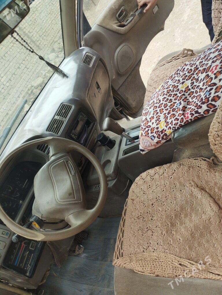 Toyota Town Ace 1993 - 33 000 TMT - Baýramaly - img 6