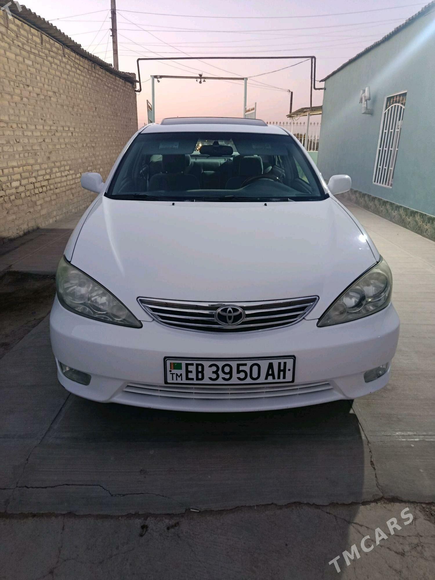 Toyota Camry 2003 - 185 000 TMT - Теджен - img 1