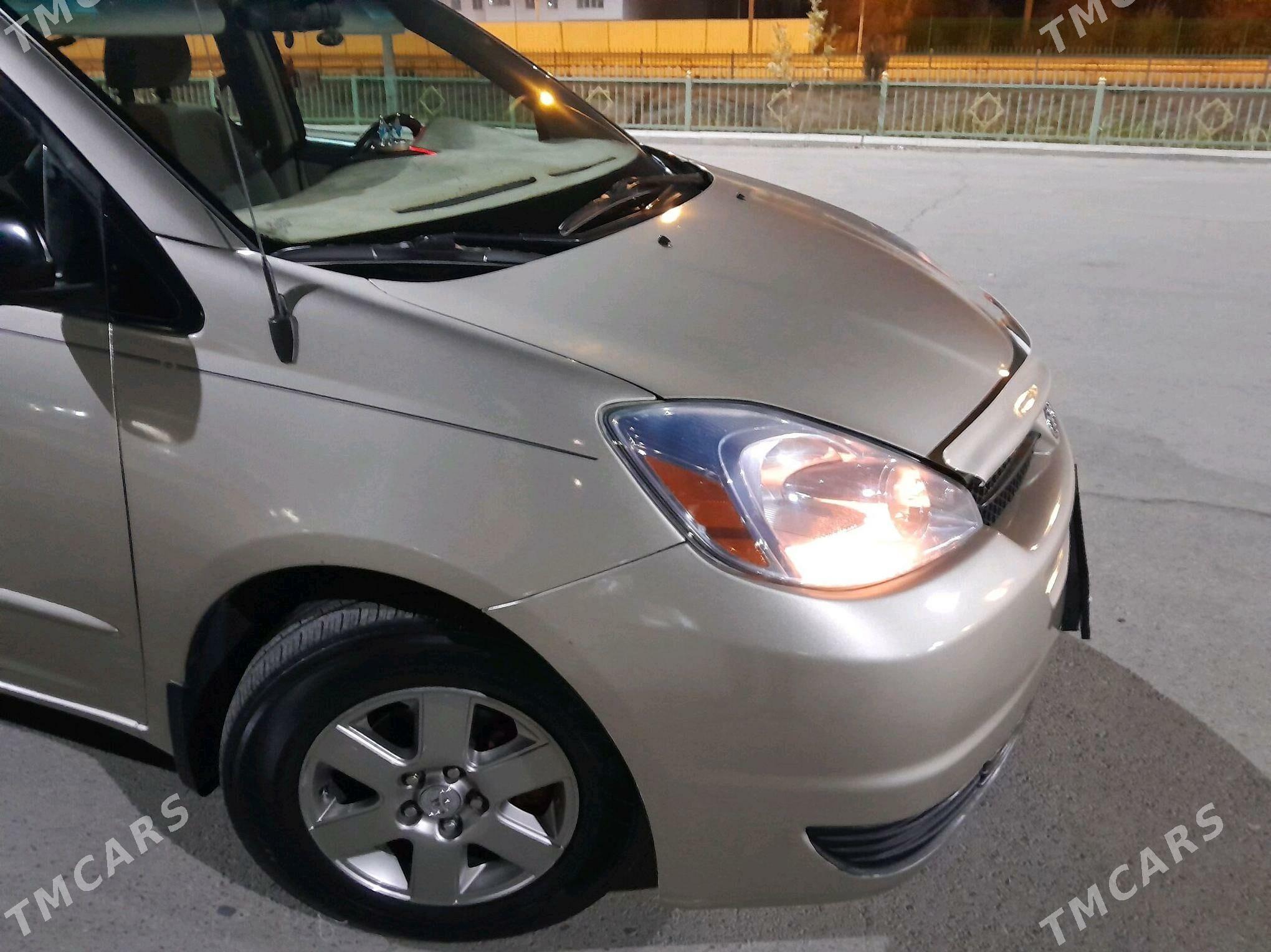 Toyota Sienna 2004 - 250 000 TMT - Daşoguz - img 2