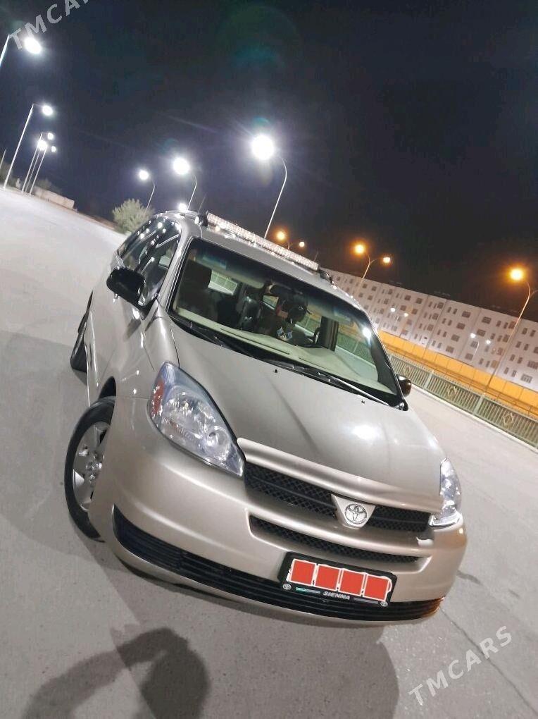 Toyota Sienna 2004 - 250 000 TMT - Daşoguz - img 5