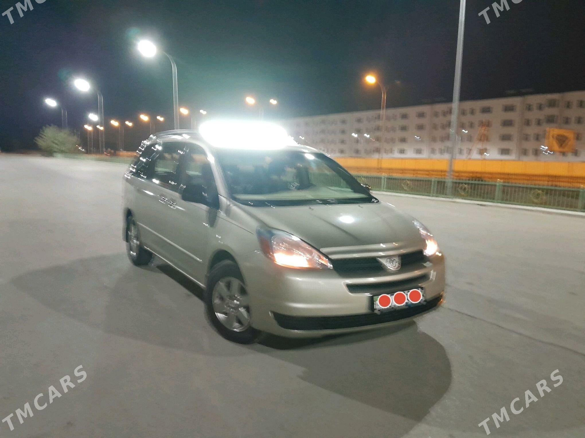 Toyota Sienna 2004 - 250 000 TMT - Daşoguz - img 7