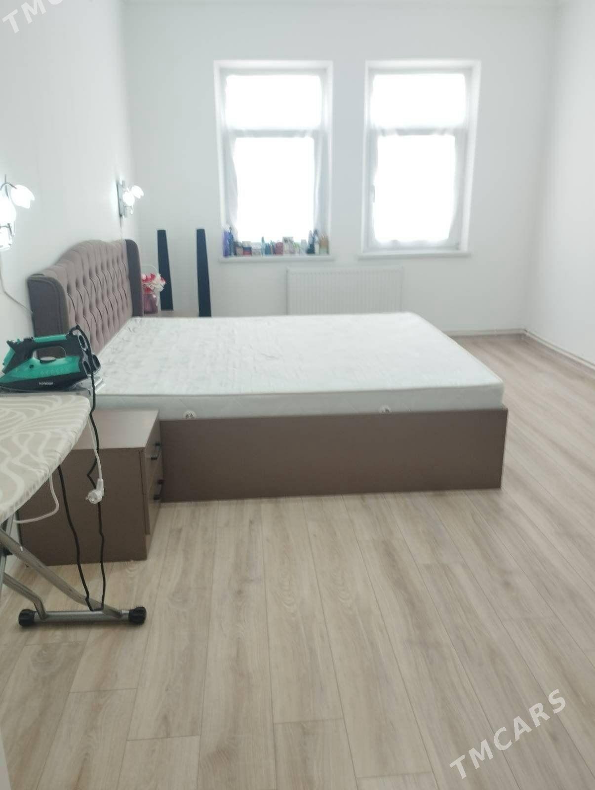 eyesinden anew panel - Änew - img 3