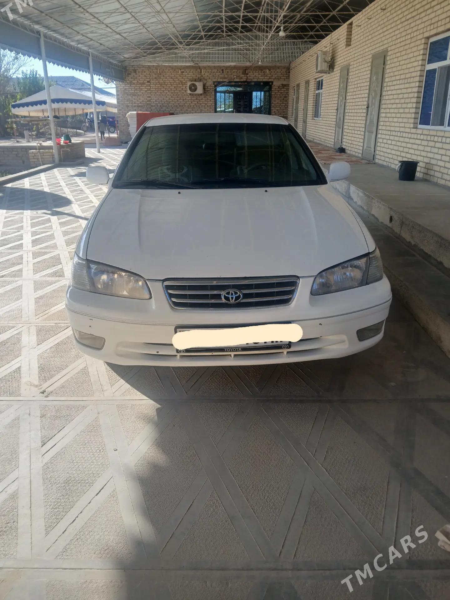Toyota Camry 2001 - 180 000 TMT - Baýramaly - img 2