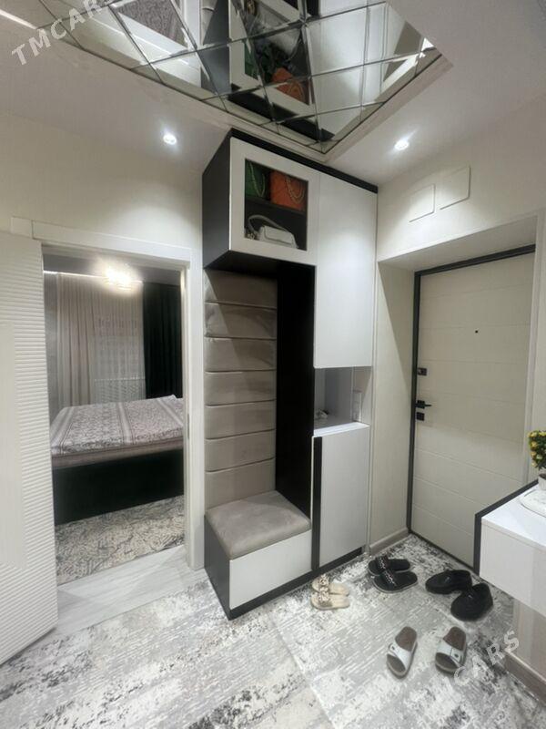 SATLYK JAY - Mary - img 3