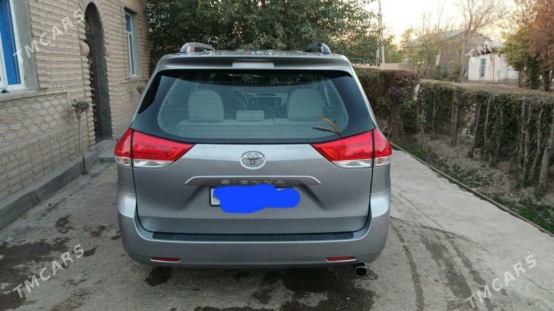 Toyota Sienna 2012 - 300 000 TMT - Tejen - img 2