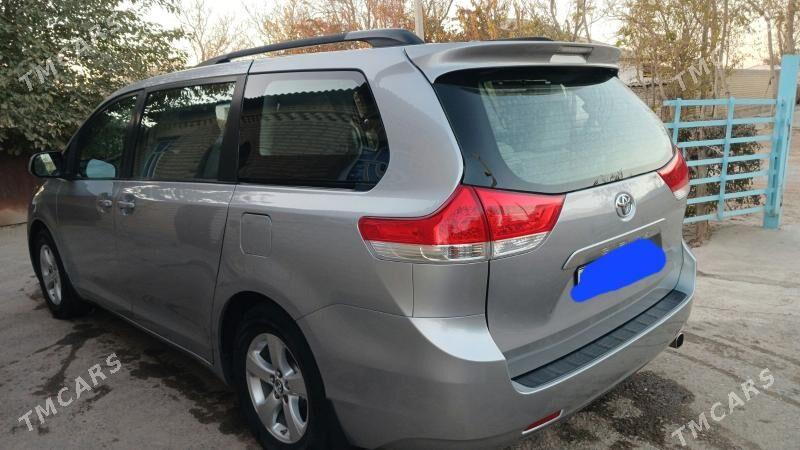 Toyota Sienna 2012 - 300 000 TMT - Tejen - img 4