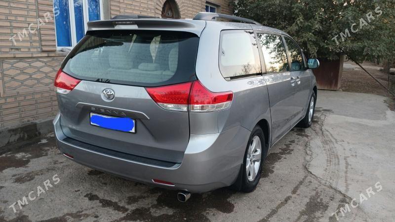 Toyota Sienna 2012 - 300 000 TMT - Tejen - img 3