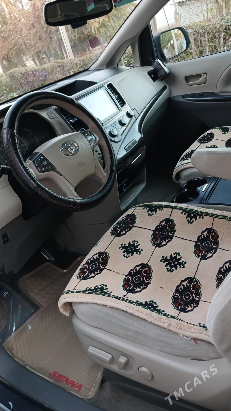 Toyota Sienna 2012 - 300 000 TMT - Tejen - img 6