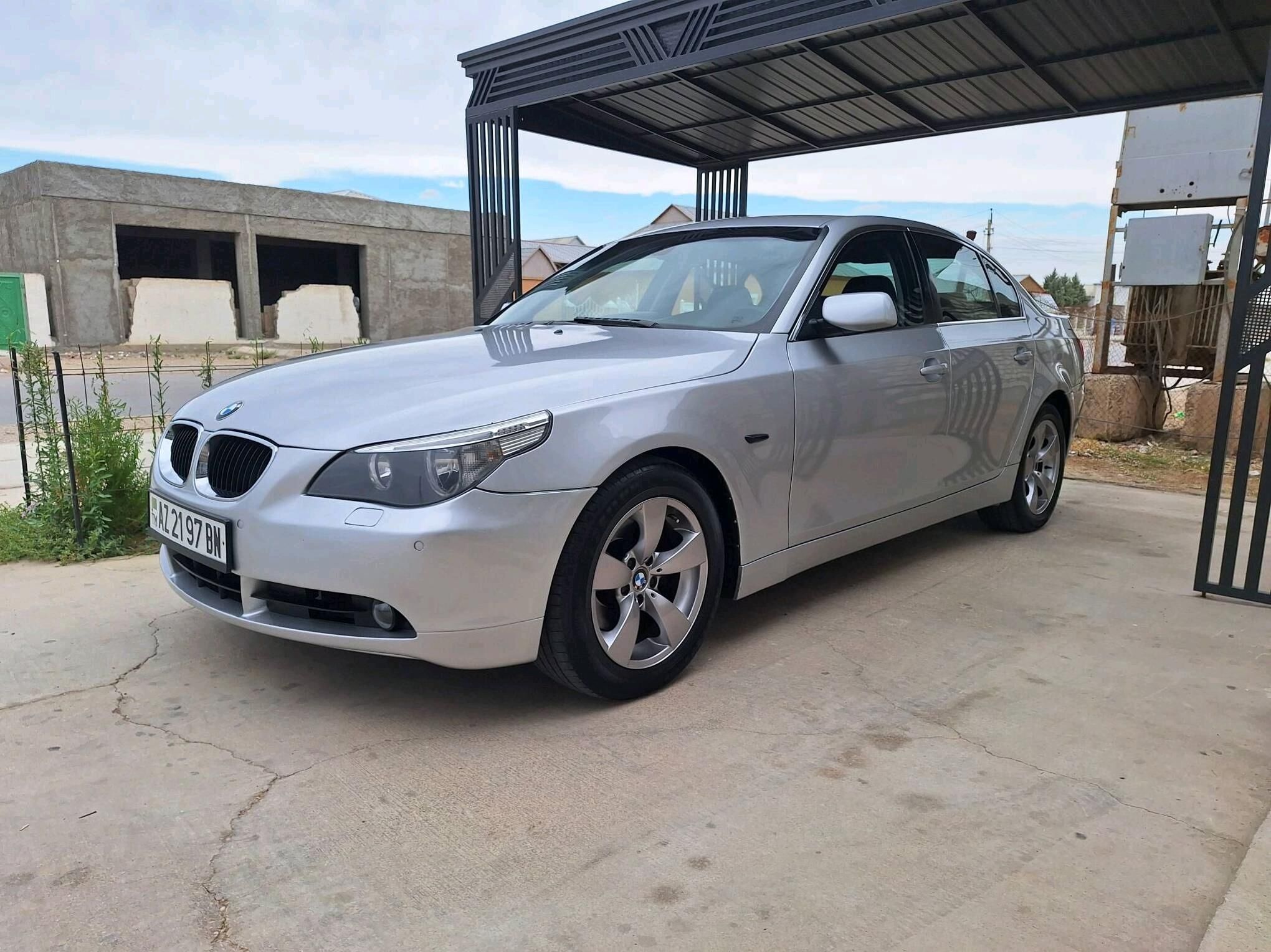 BMW E60 2003 - 165 000 TMT - Балканабат - img 3