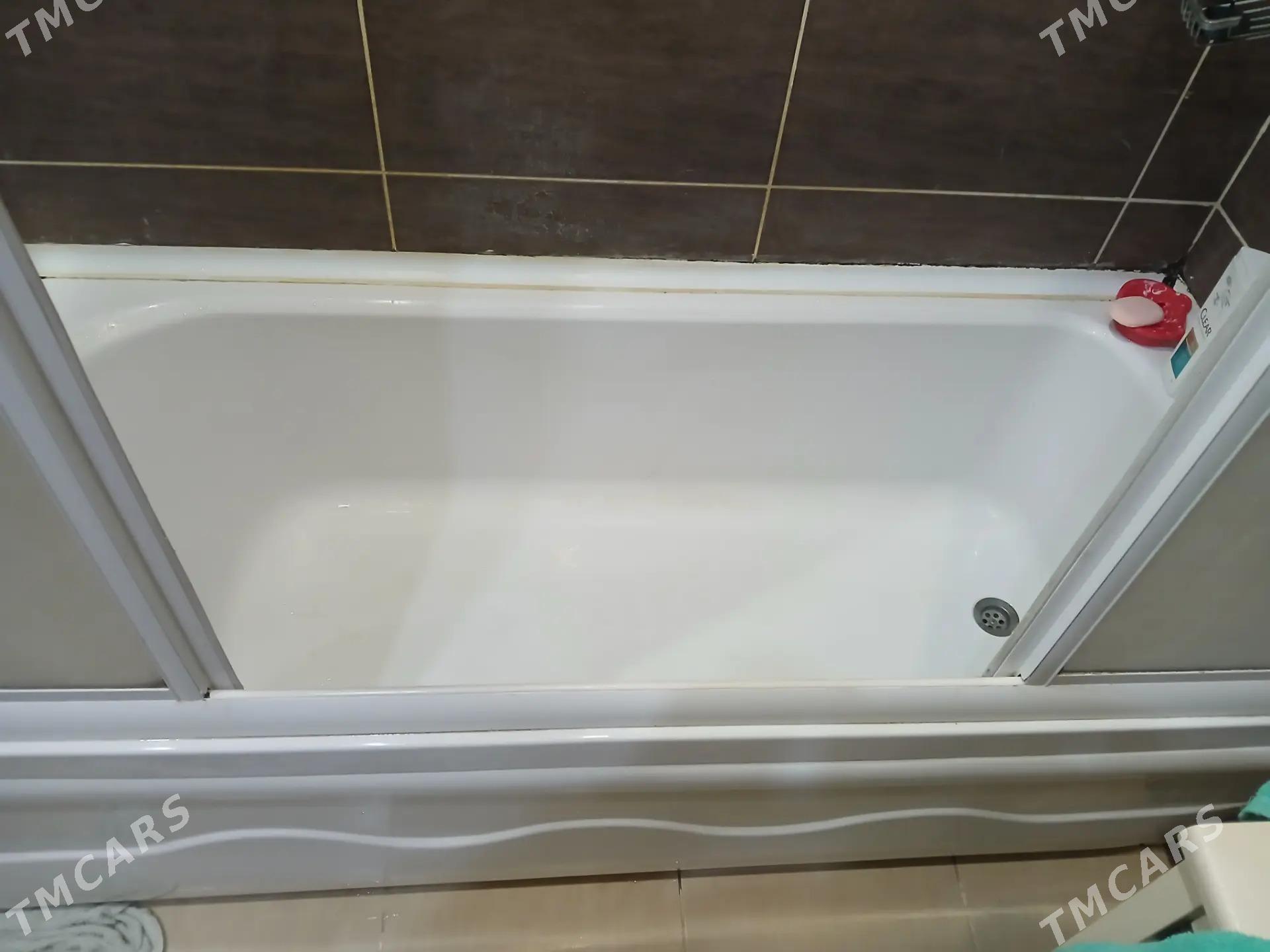 dus kabina - Moskowskiý köç. (10 ýyl abadançylyk şaýoly) - img 2