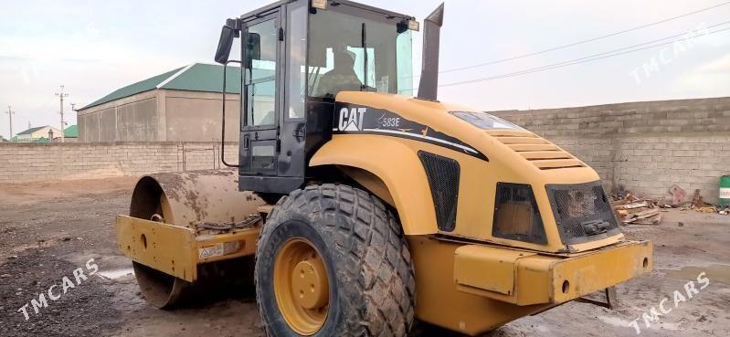 Caterpillar Dozer 2011 - 350 000 TMT - Büzmeýin - img 1