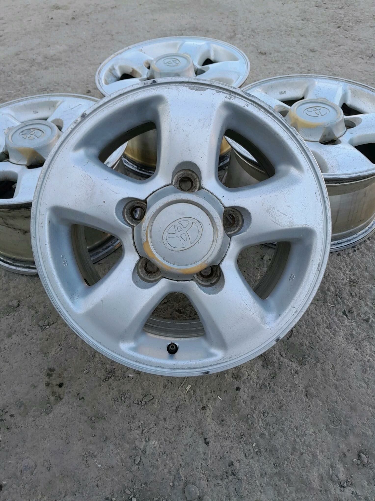 Toyota Land kruzer diska16 lik 3 500 TMT - Дашогуз - img 2