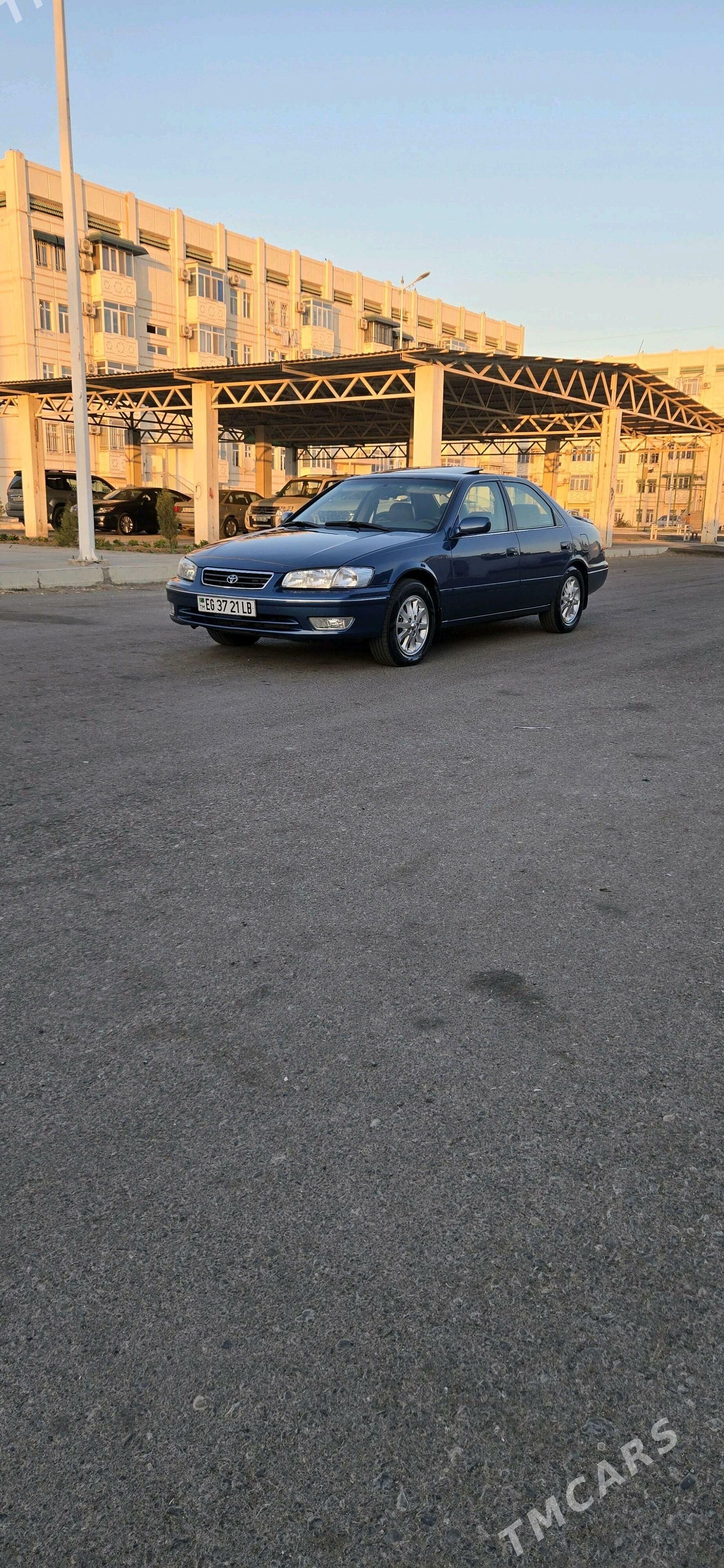 Toyota Camry 2001 - 180 000 TMT - Farap - img 1