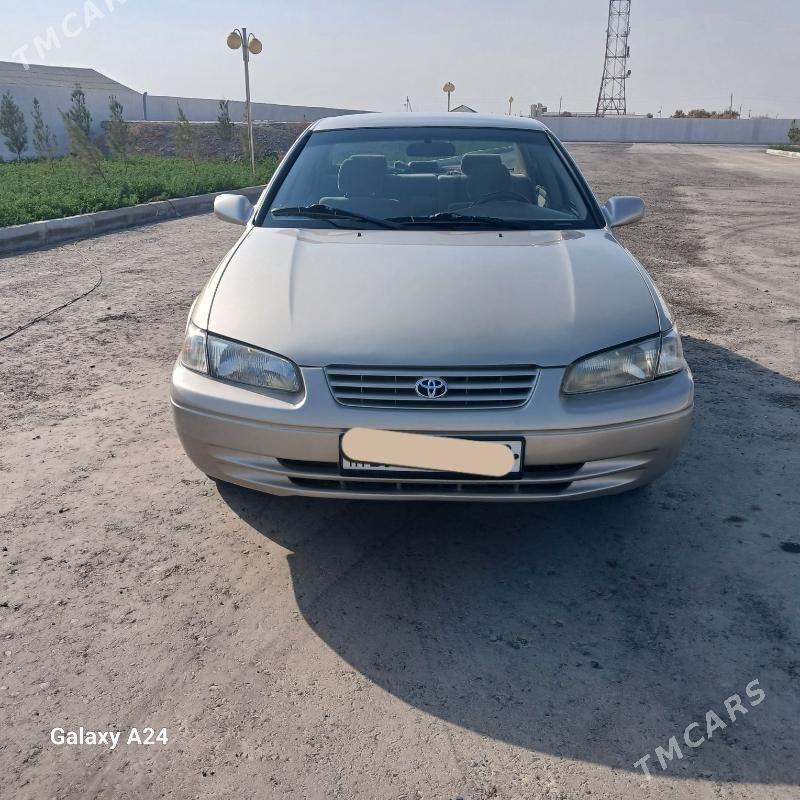 Toyota Camry 1999 - 130 000 TMT - Халач - img 5
