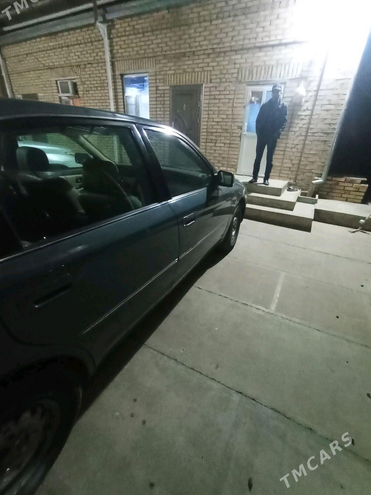 Toyota Avalon 2000 - 190 000 TMT - Мары - img 4