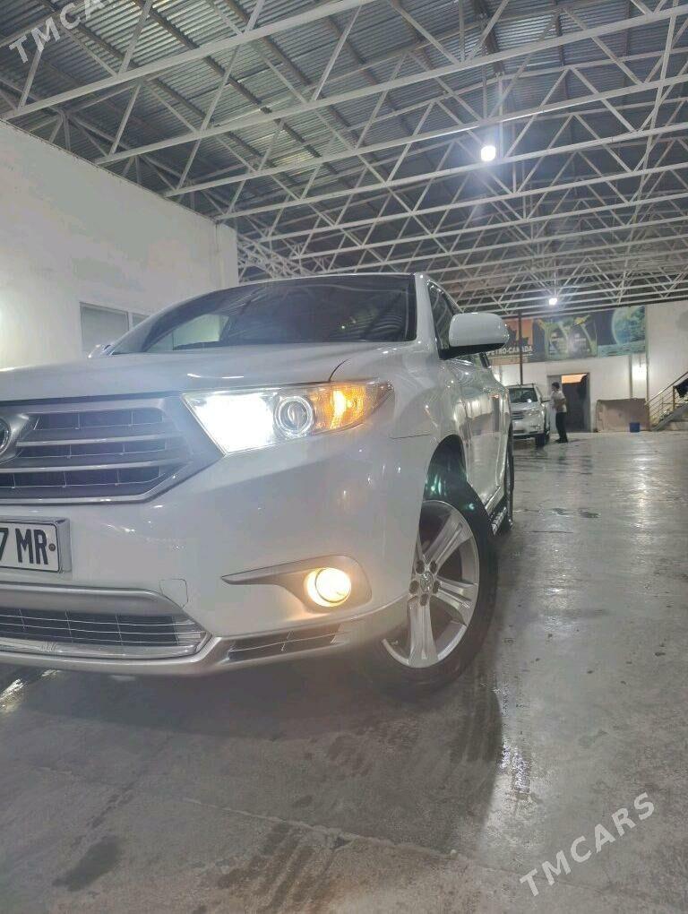 Toyota Highlander 2012 - 340 000 TMT - Baýramaly - img 9