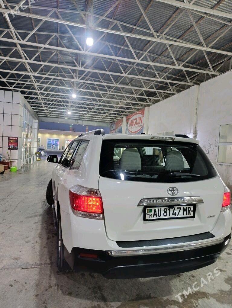 Toyota Highlander 2012 - 340 000 TMT - Baýramaly - img 8