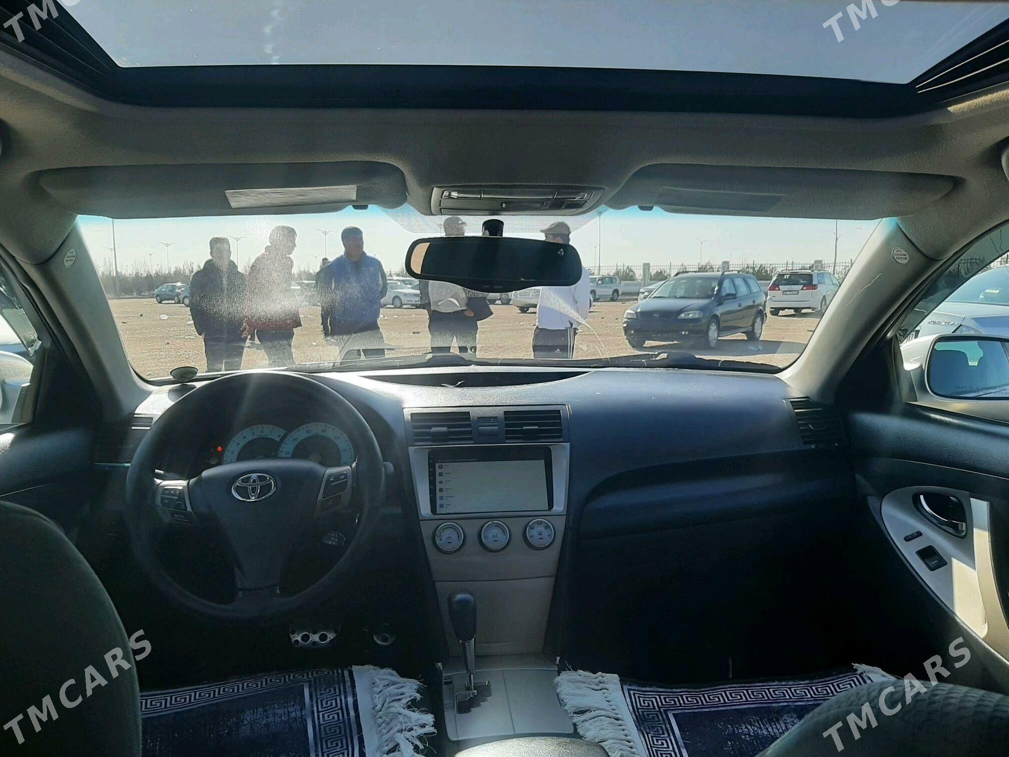 Toyota Camry 2011 - 235 000 TMT - Дашогуз - img 4