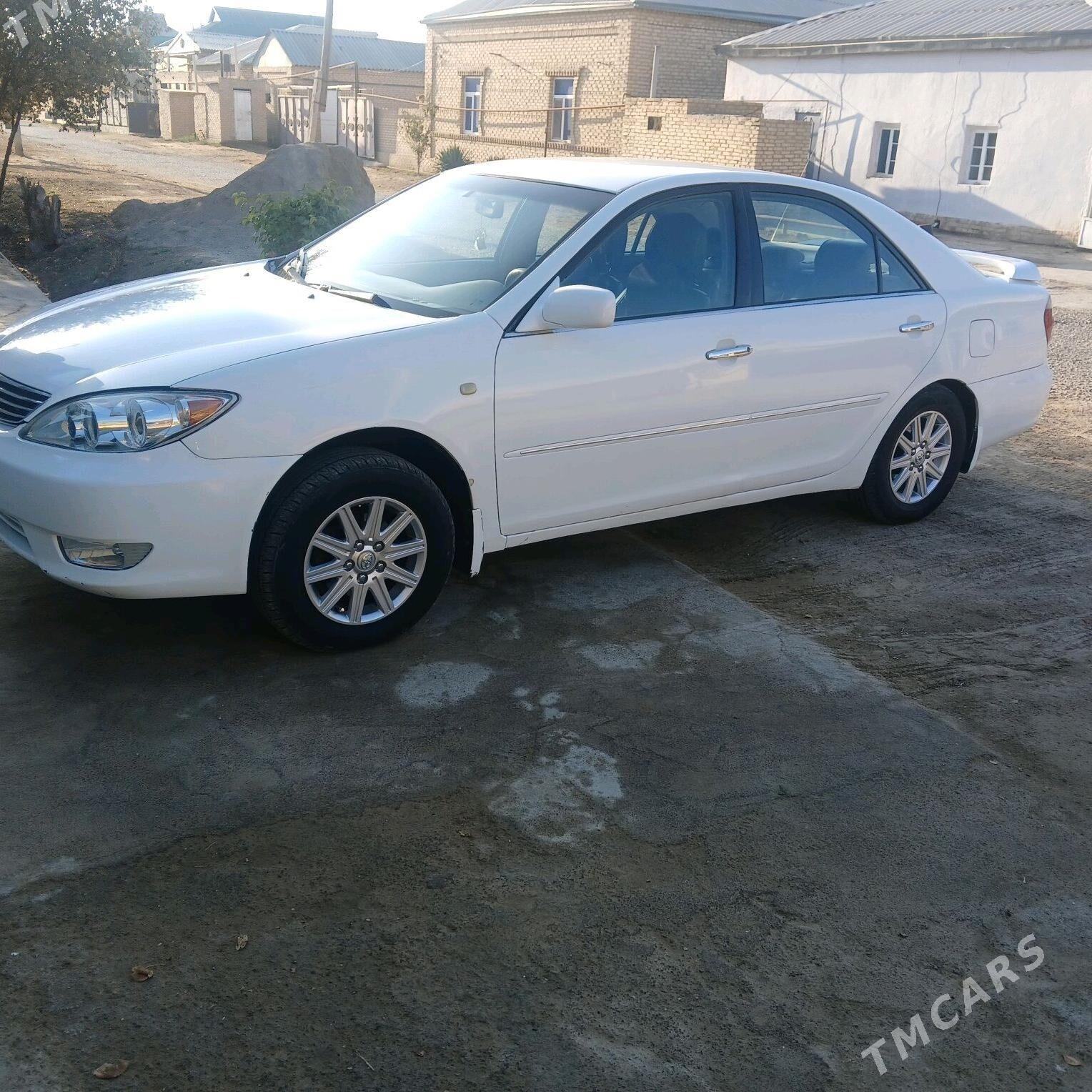 Toyota Camry 2004 - 145 000 TMT - Мары - img 1