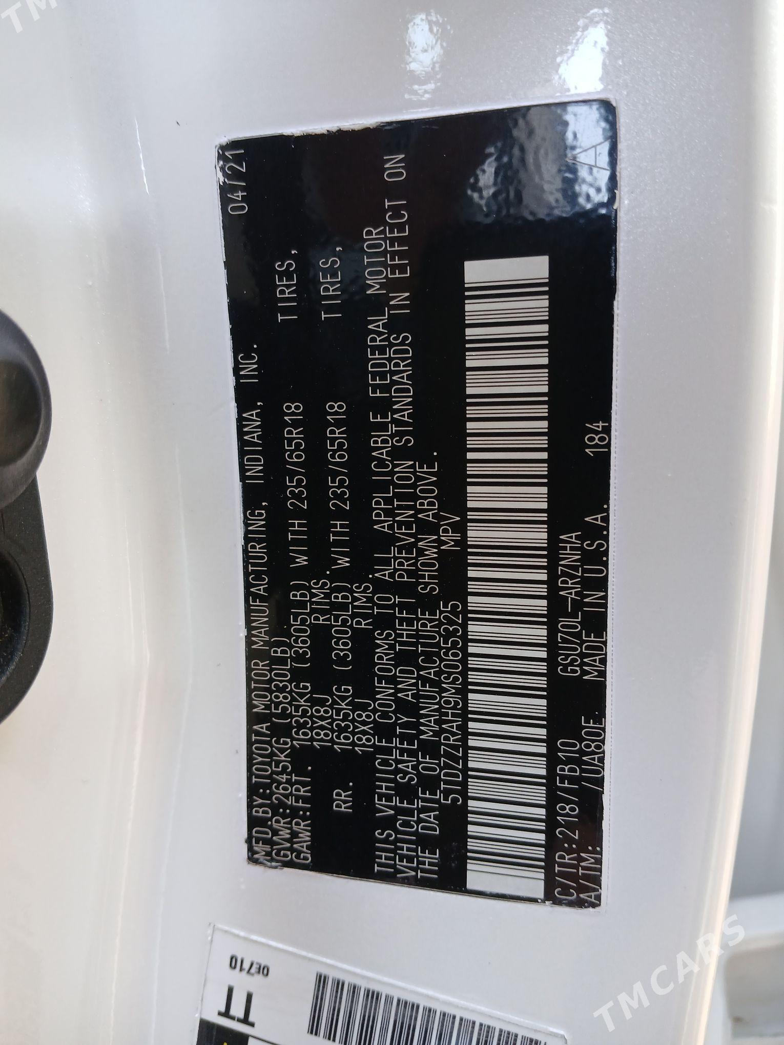 Toyota Highlander 2021 - 490 000 TMT - Мары - img 4