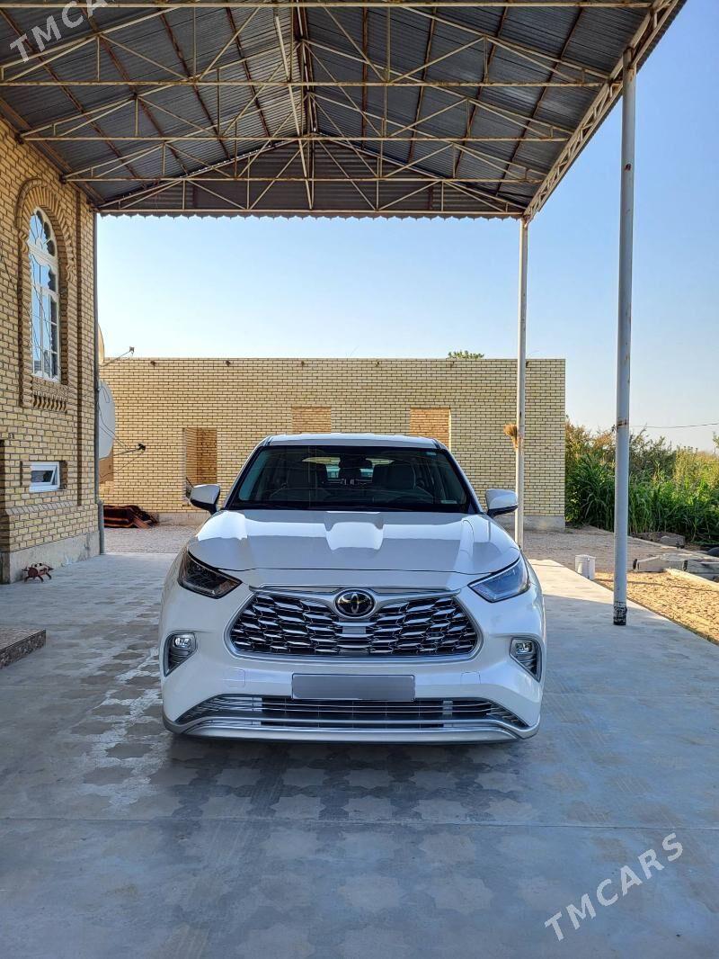 Toyota Highlander 2021 - 490 000 TMT - Мары - img 2