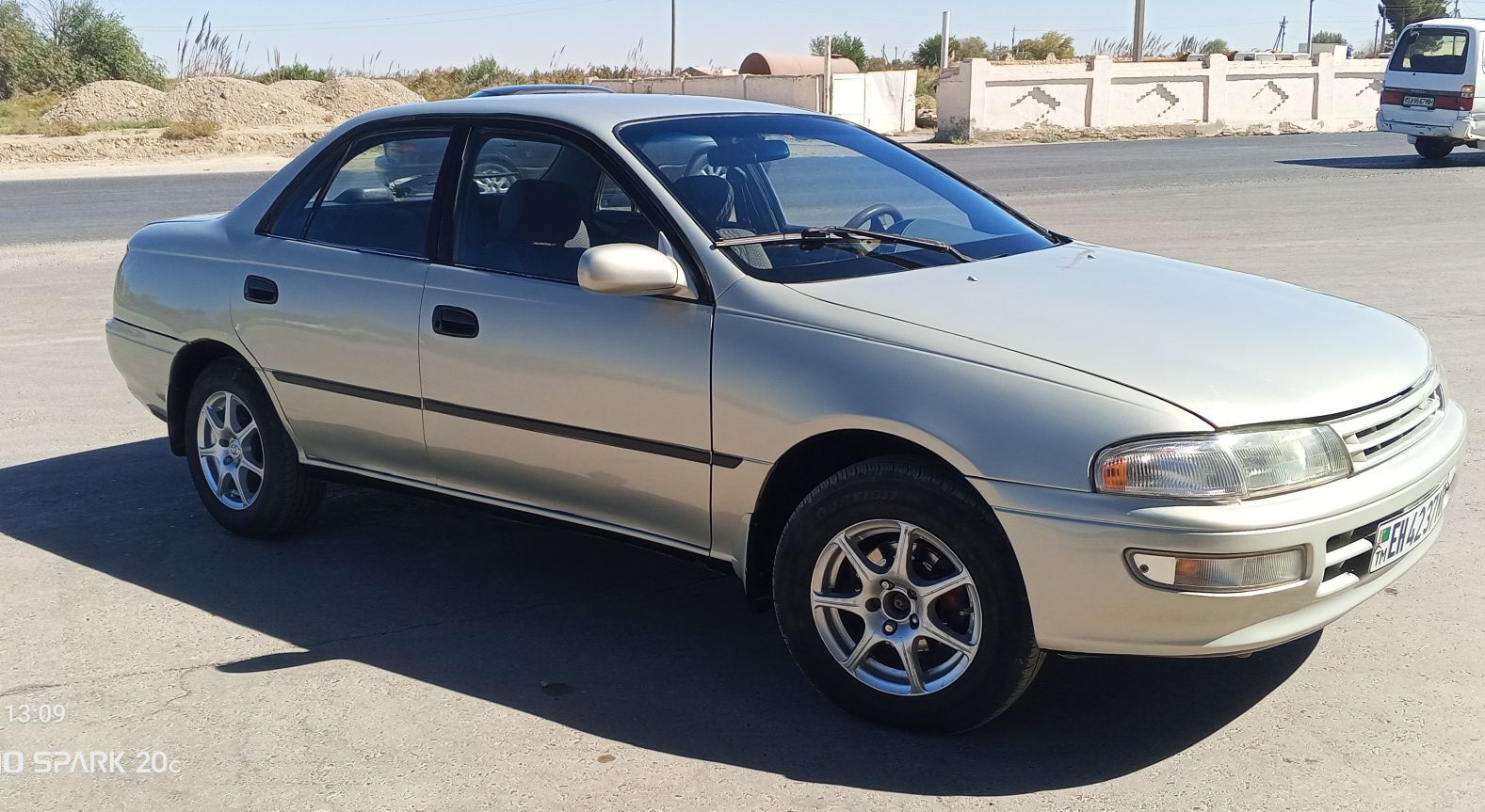 Toyota Carina 1993 - 54 000 TMT - Векильбазар - img 2