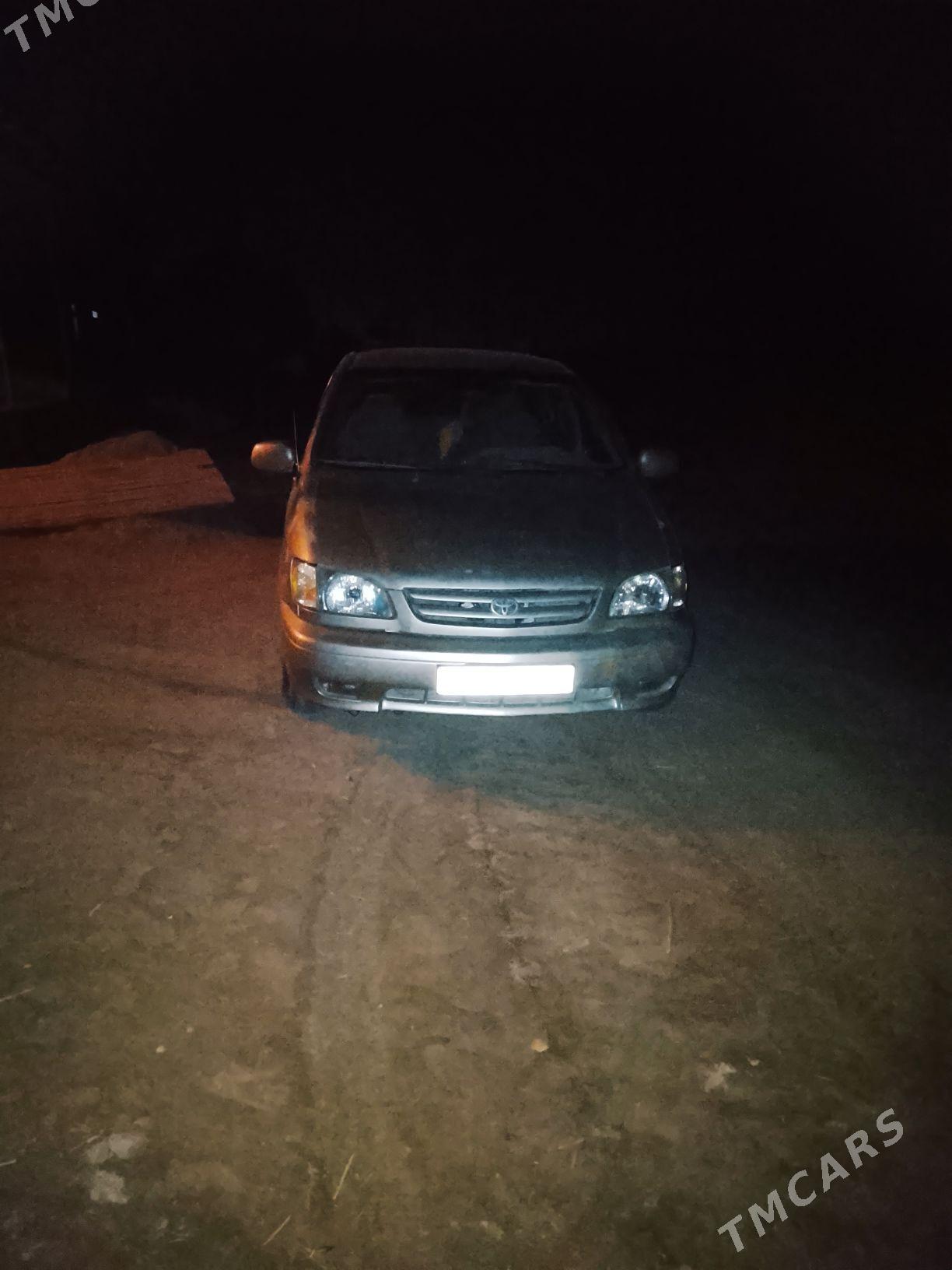 Toyota Sienna 2001 - 150 000 TMT - Шабатский этрап - img 2