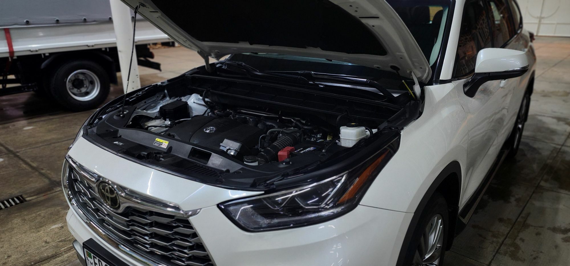 Toyota Highlander 2021 - 595 000 TMT - Aşgabat - img 9