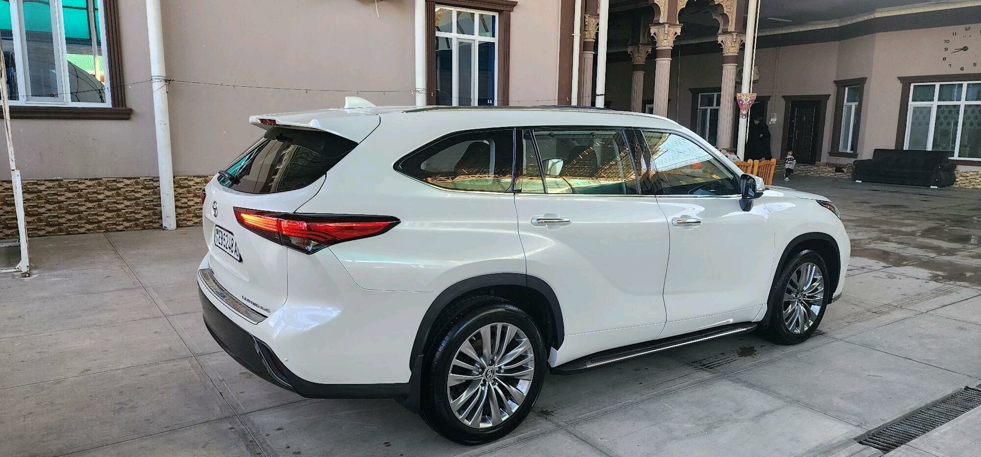 Toyota Highlander 2021 - 595 000 TMT - Aşgabat - img 3