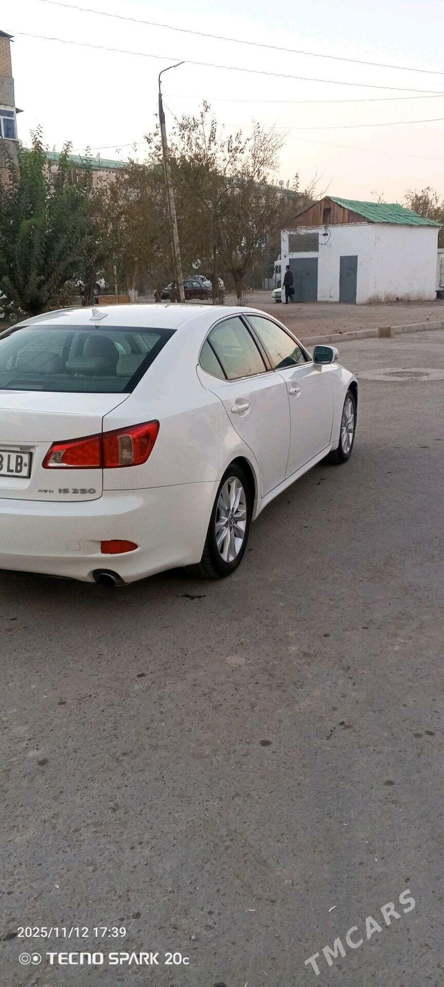 Lexus ES 250 2011 - 160 000 TMT - Туркменабат - img 3