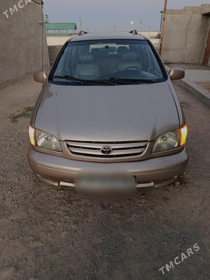 Toyota Sienna 2002 - 155 000 TMT - Ак-Бугдайский этрап - img 4